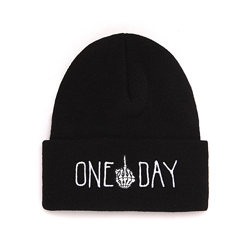ONE DAY DOODLE KNIT BEANIE (BLACK)