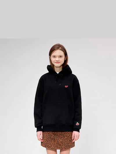 SMALL CHERRY HOODIE IS [BLACK]