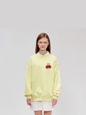 HEART CHERRY SWEATSHIRT IS [YELLOW]