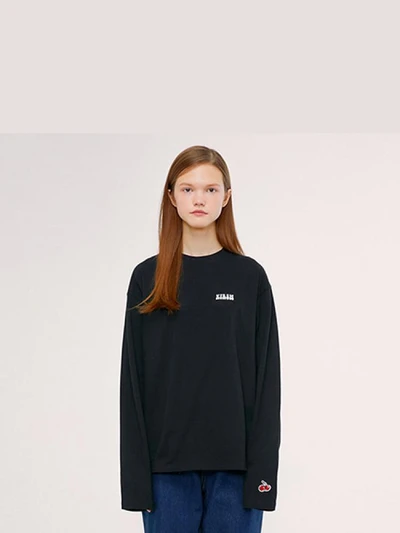 JOIN THE CIRCLE TEE IS [BLACK]
